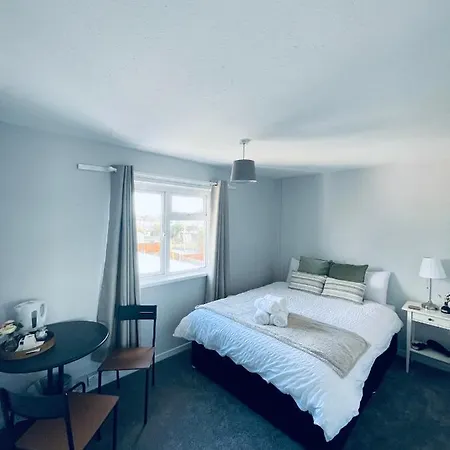 Cozy Shared House *