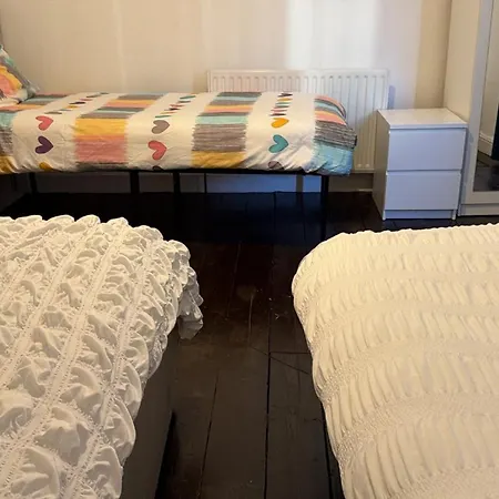 Cozy * Bristol